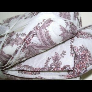 Pottery Barn Shani Reversible Cotton Coverlet F/Q